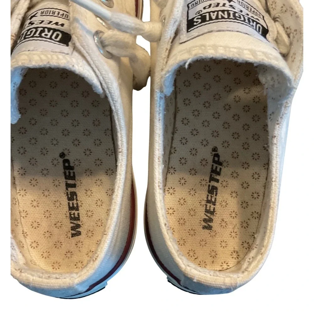 Weestep Sneakers Kids Size 12 Canvas Shoes Cream Lace Up Casual